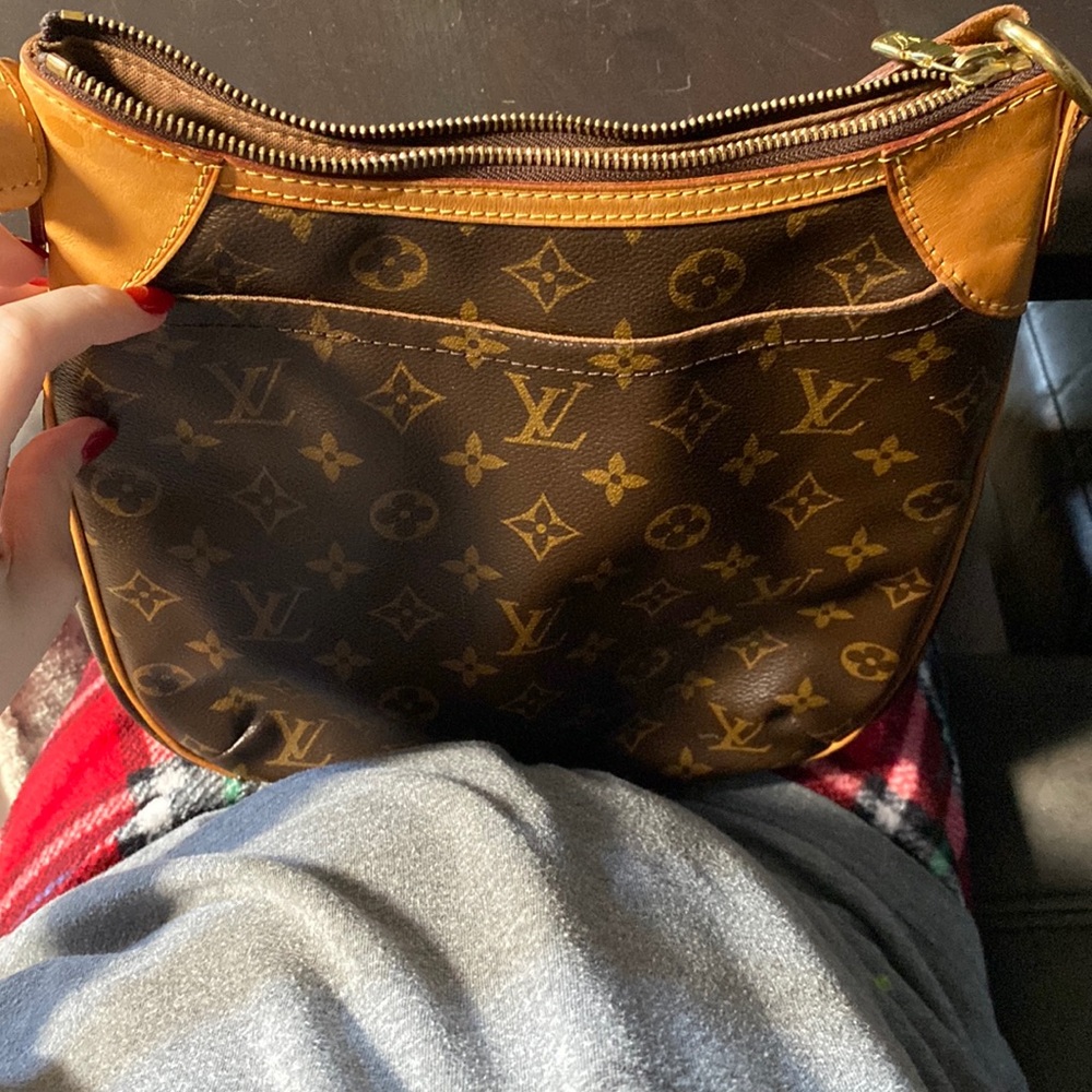 COPY - LV cross over bag